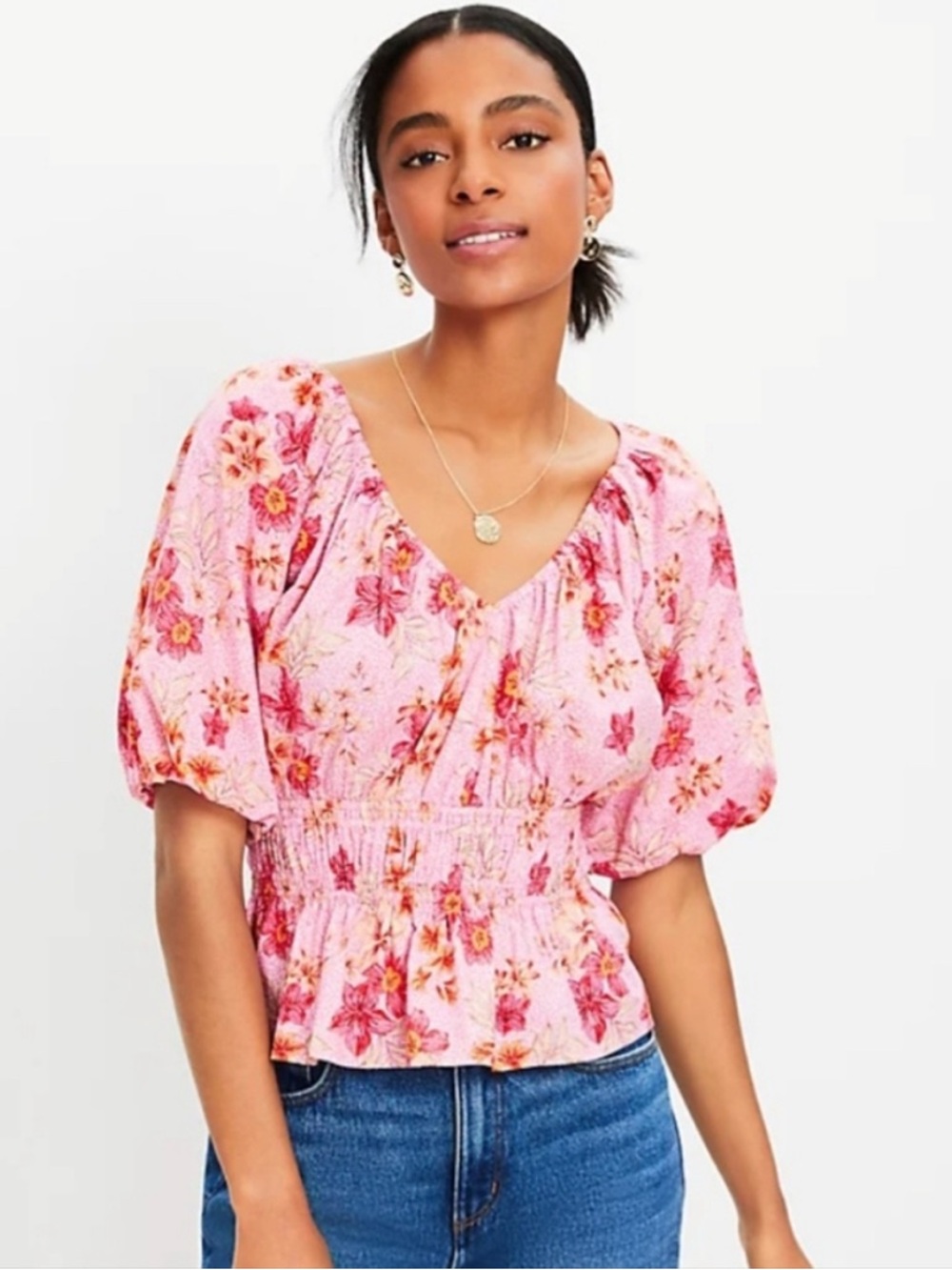 NWT LOFT Lily Gathered Waist Floral Puff Sleeve V-Neck Blouse Pink 2024 Size SP